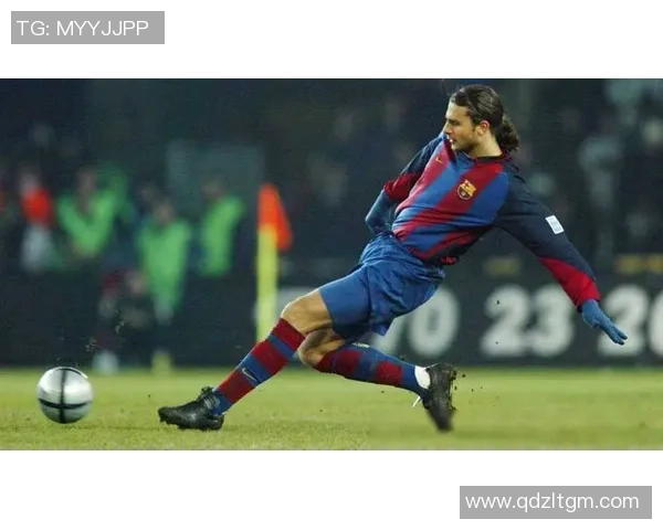 足球明星侧面高清照片展现运动魅力与个性风采的完美结合